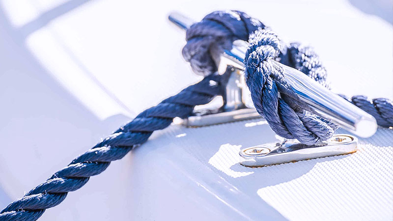 FITTINGS FOR YACHTS AND BOATS